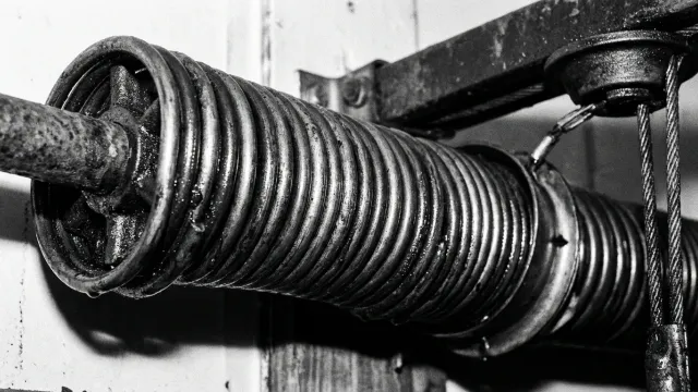 Torsion vs. Extension Springs: NJ Homeowner Guide